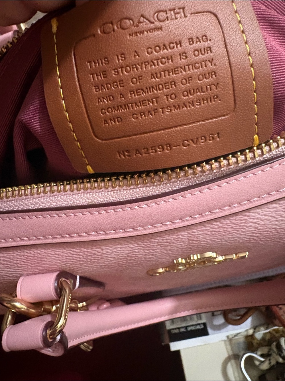 Coach Powder Pink Rowan2025/medium - Picture 3 of 11